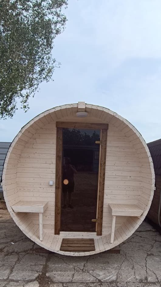 Zewnętrzna sauna beczka 240 cm - Z piecem na Drewno miniatura 4